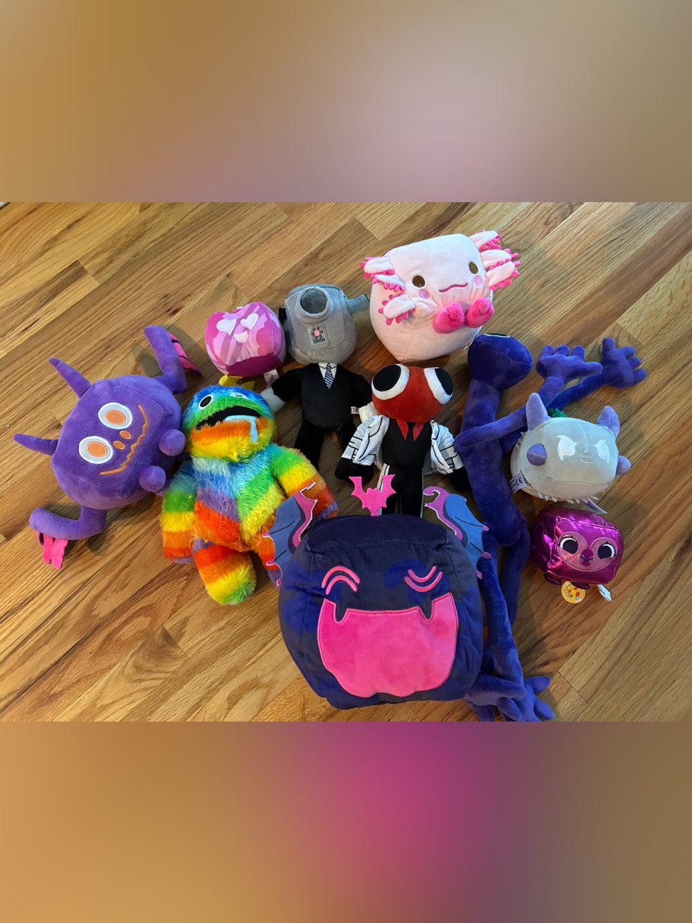 Roblox Blox Fruit Rainbow Friends plush lot